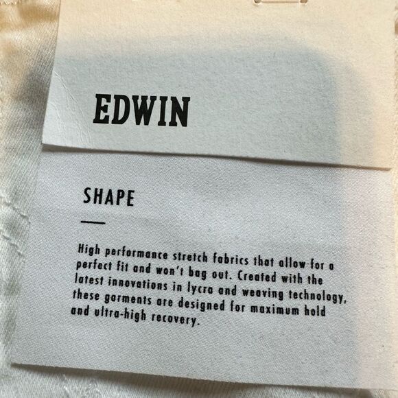 NWT EDWIN Women’s Bree Mid Rise Crop Straight Leg Ivory Jeans - Size 24 - Picture 8 of 10